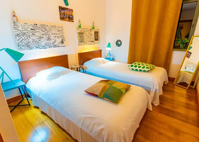 Epicenter Skybar Apartment *